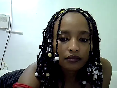 Badgalheloves webcam