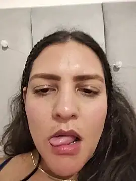 Mia_Hampton webcam