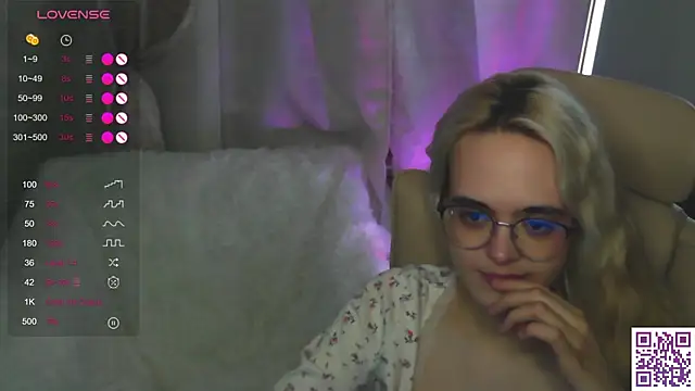 Oxcy_Secret webcam