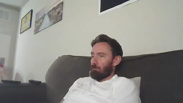 whowantsacreampie