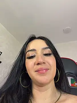EmmyEvans1 live cam on StripChat