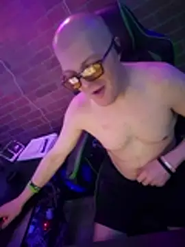 chronic_vibez webcam
