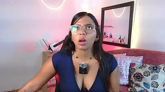 Megaan_Greey webcam