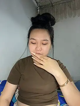 Almira6868 webcam