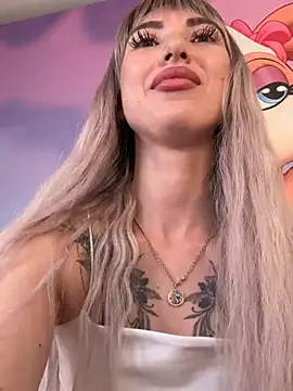 TeaseBabeXXX