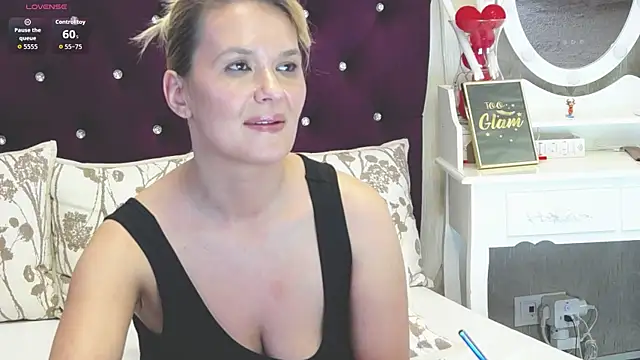 LilyFord webcam