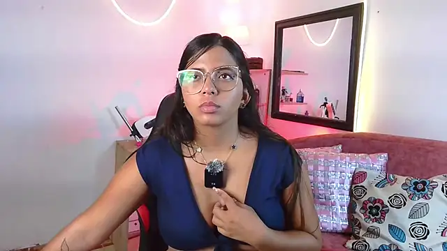Megaan_Greey webcam