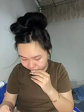Almira6868 webcam