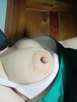 Thocon1993 live cam on StripChat