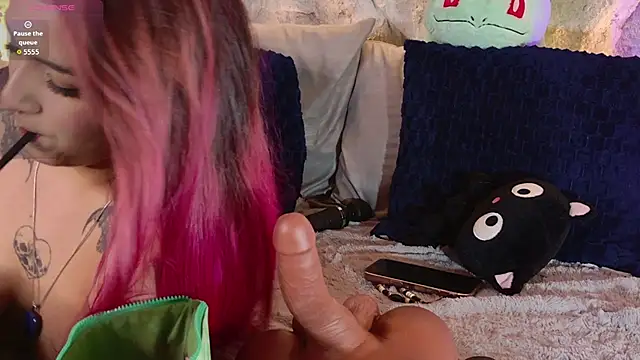 bella_mush webcam