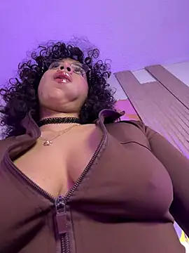 Woo_isDaphne webcam