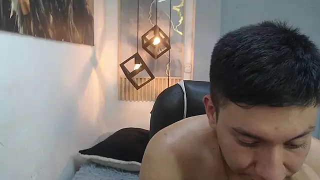 DominantBoy4 webcam
