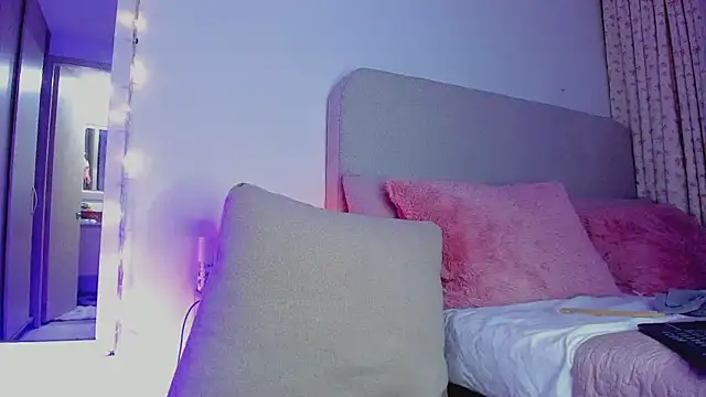 TheGloriousSophie webcam