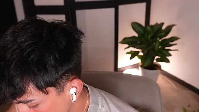 sweettaaron01 webcam