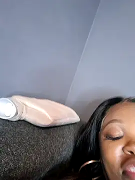 SWEETDOLLY29XX live webcam
