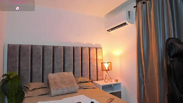 SamanthaSmithx webcam