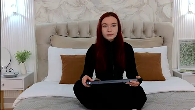 NoraHaynes webcam