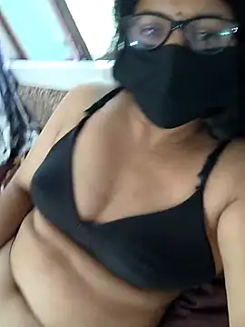 Funcouple0069 webcam