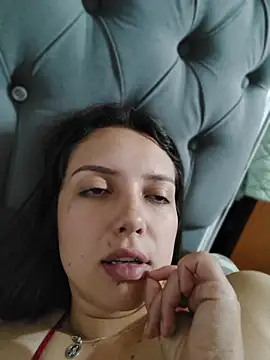 Bella_Karoline