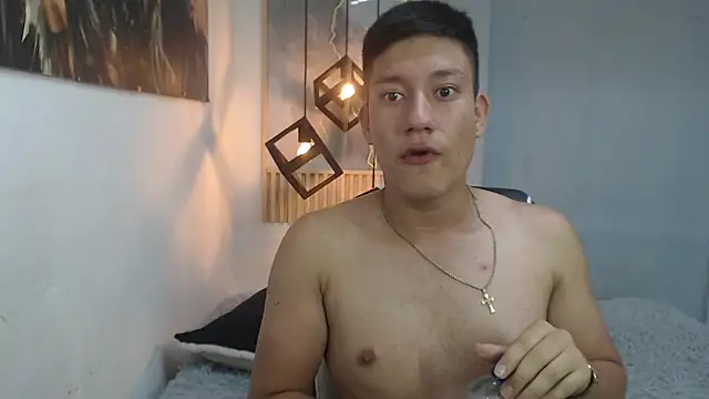DominantBoy4 webcam