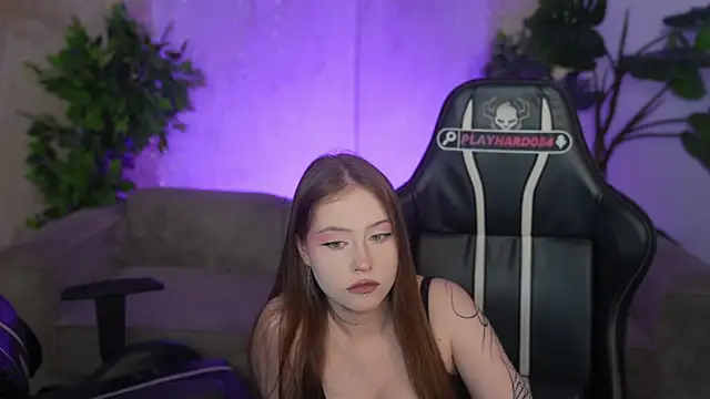 Esmie_Smile webcam