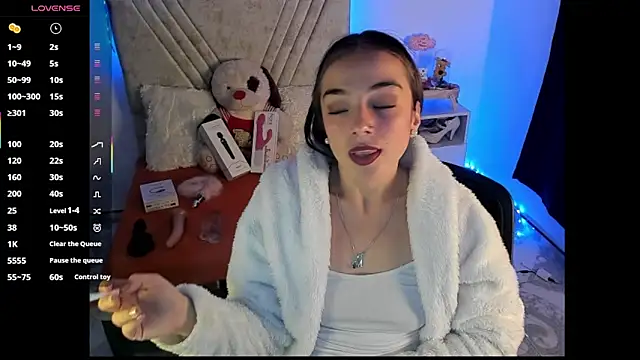 Mia_Victoria22 webcam