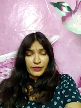 Priyaa_1433 webcam