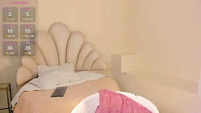 SelenaRogers webcam
