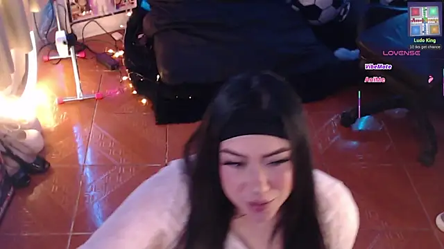 Emmy_Ruiz webcam
