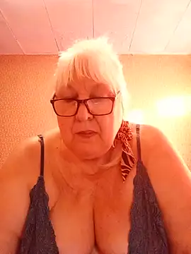 Alexia64231 live cam on StripChat