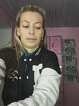 tefannyy_ (G young) - Show tits shh people here