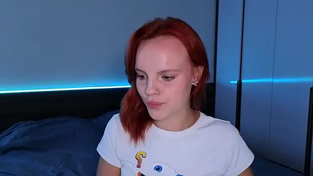mollybossy live cam on StripChat