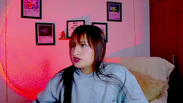 Natha_Ramirez live cam on StripChat