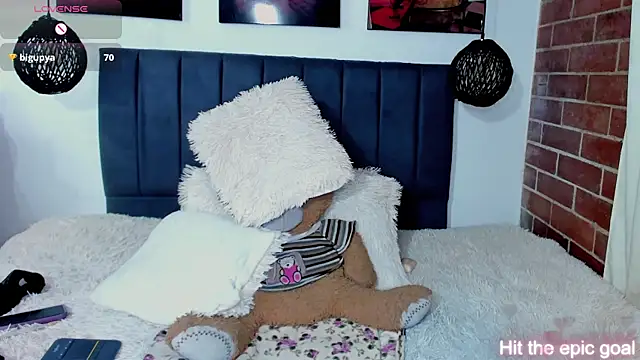 kyliejenner_hot webcam