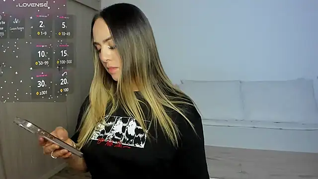 sophie_morenoo webcam