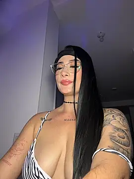 libia_james (F young) - Make me very wet and slug for you 🥵👑💋