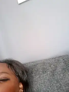 SWEETDOLLY29XX webcam