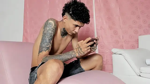 self_love46 webcam