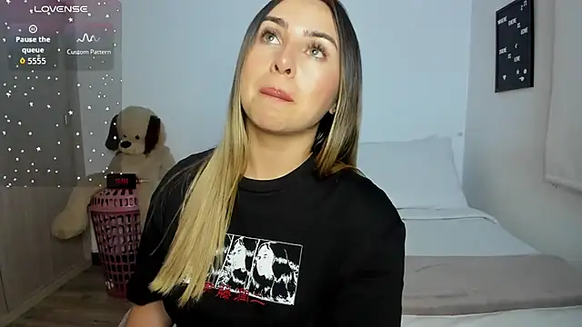 sophie_morenoo webcam