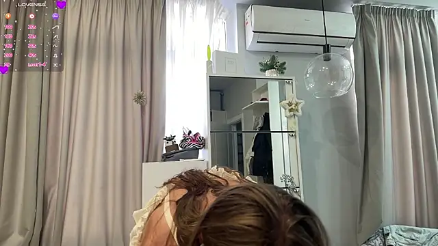 selena_favn
