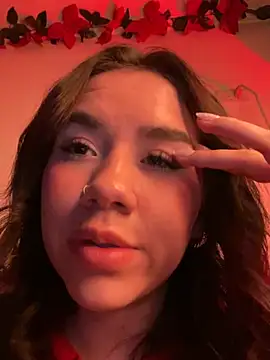 Im_Valen_Cute live cam on StripChat