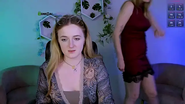 luna_berryy webcam