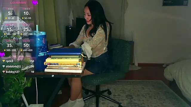 yuzhara live cam on StripChat