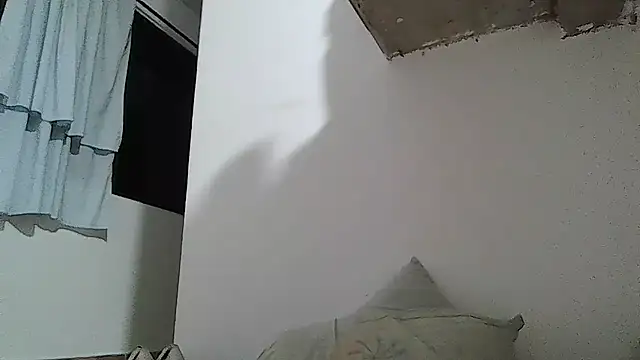 Layla-Astrum webcam
