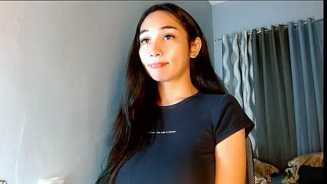 SweetLilly_18 webcam