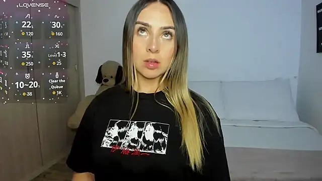 sophie_morenoo live cam on StripChat