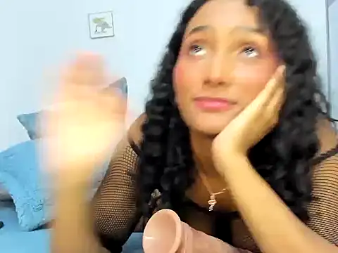 Paula_Akari webcam