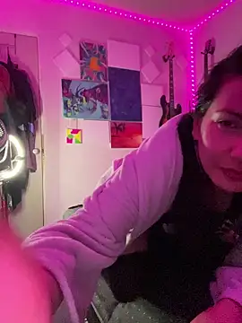 Nina-Chick777 webcam