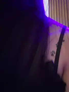 Emmasweet_Val webcam