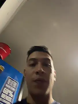 OliverWest04 webcam